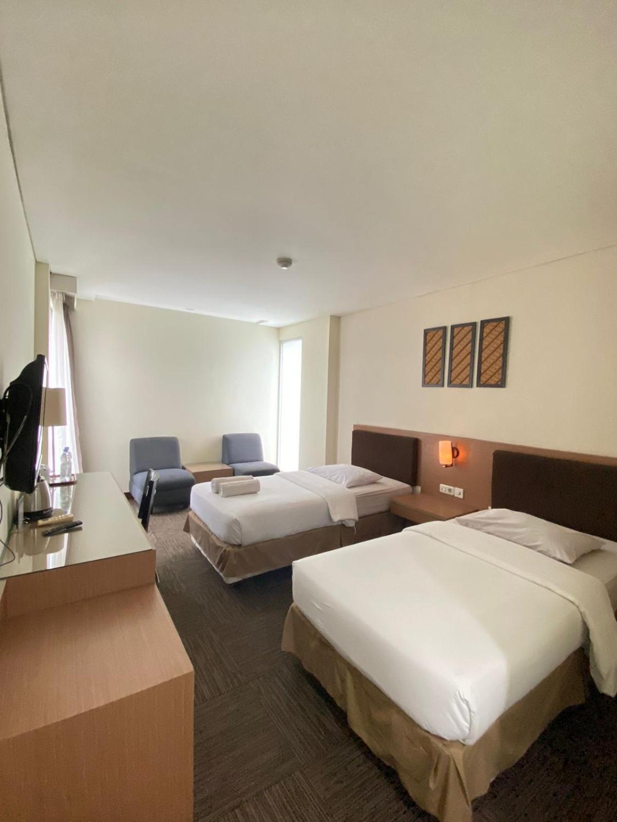 Cipta Hotel Wahid Hasyim Yakarta Exterior foto
