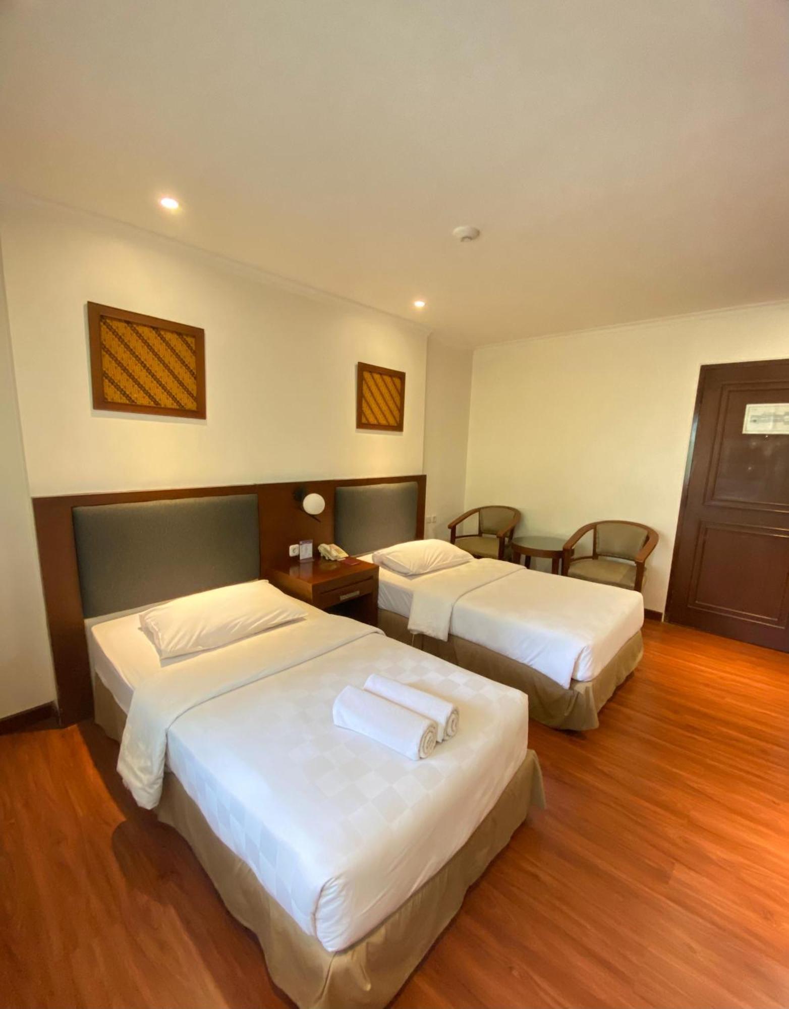 Cipta Hotel Wahid Hasyim Yakarta Exterior foto