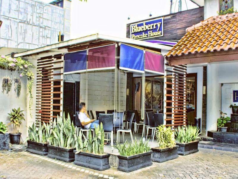 Cipta Hotel Wahid Hasyim Yakarta Exterior foto